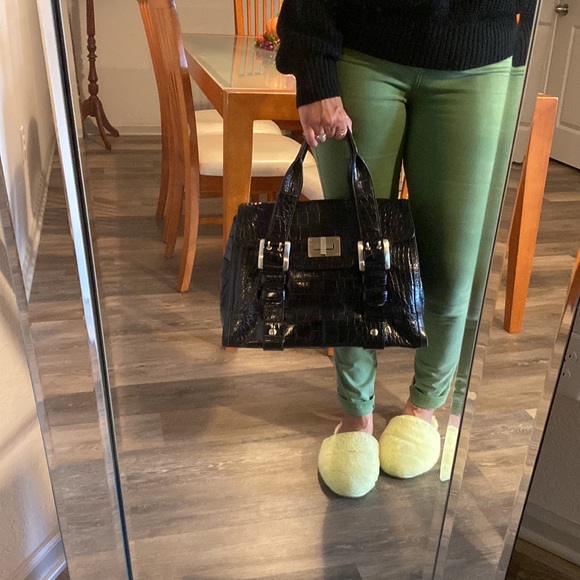 Like New! Large Maxx New York croco embossed leather bag. - Picture 2 of 10